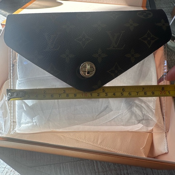 Up cycled LV bag. Great for sports games/ concerts, etc - Picture 5 of 6